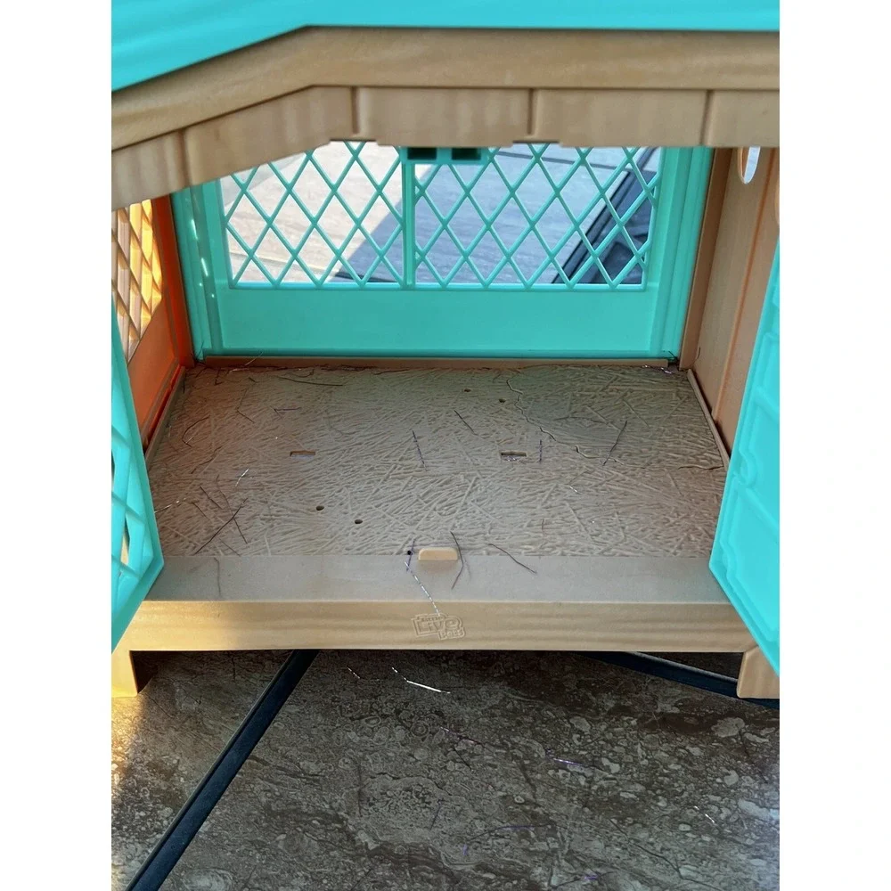 Little Live Pets Mama Surprise Guinea‎ Pig Interactive Animal Portable Hutch Toy